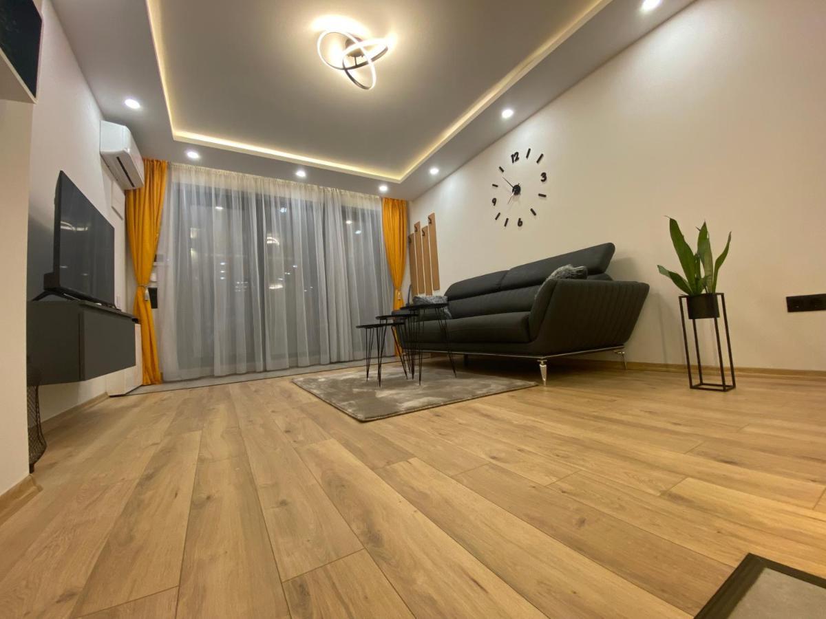 Dv13 Luxury Suite Sofia Center المظهر الخارجي الصورة